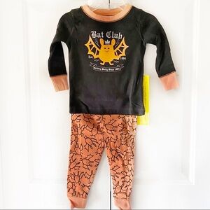 Old Navy Baby Infant Halloween Bat Pajamas Set